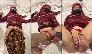 Bunda Hijab Iclik Memakai Baju Kebaya Merah Viral di Yandex