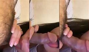 Abg Pertama Kali Check in Hotel Bareng Sales Rokok