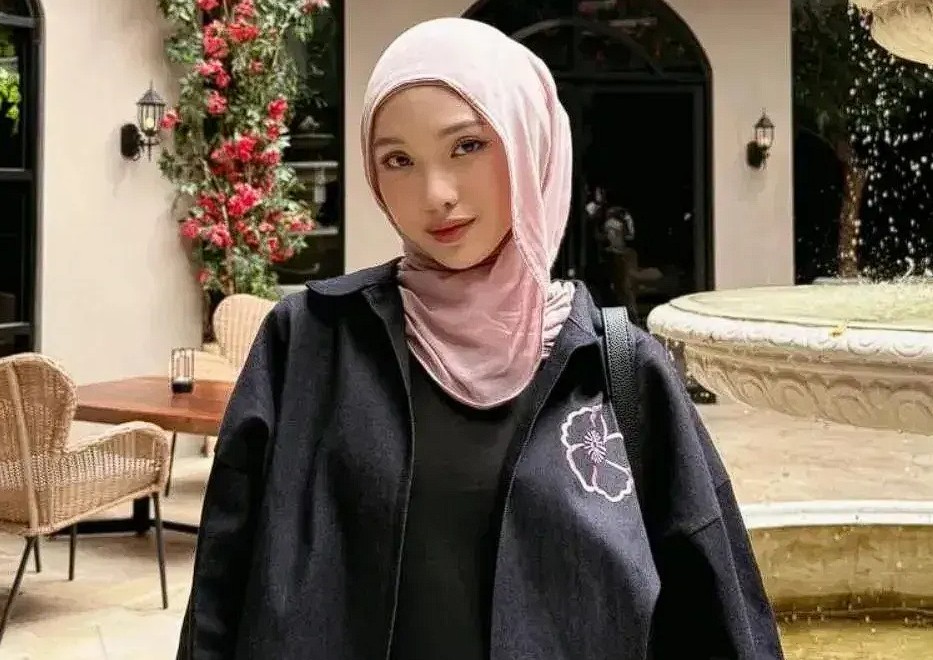 Viral Video Jule Selebgram Hijab Di Tiktok Top Global Indonesia 2026
