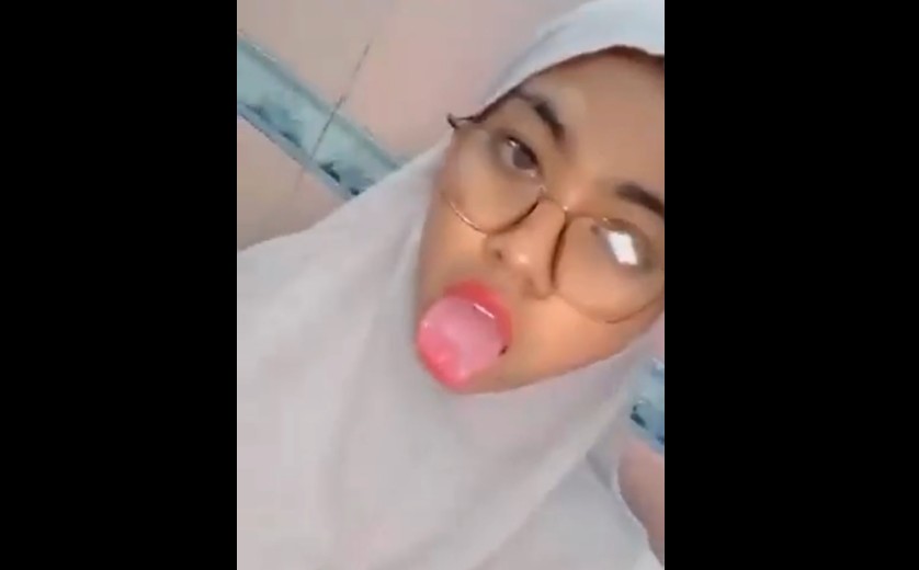 10 Cara Mamah Muda Cantik Berhijab Untuk Mencegah Stress Berlebihan