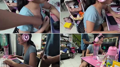 Viral Kakak Lagi Sibuk Kerjain Tugas Kerjaan Di Ganggu Adik Dari Belakang
