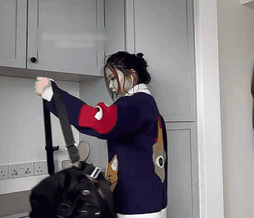 Msbreewc Selebgram Cindo Tampil Beda Lewat Cosplay Seragam Sekolah Jadi Viral Di Sosial Media