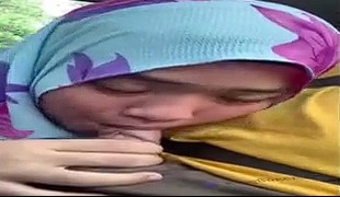 Ukhti Merasa Kecewa Melihat Ukuran Sosis Mini