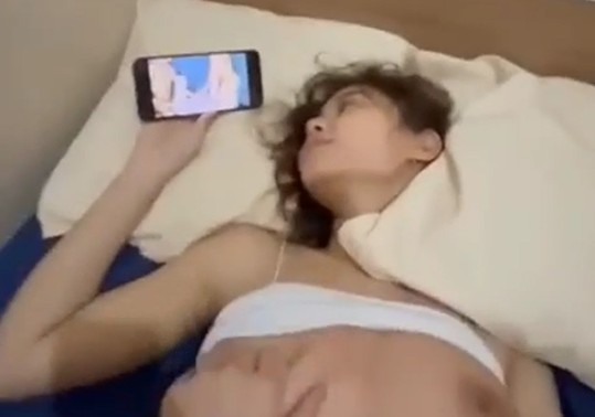 Drama Adek Dan Kakak Nobar Film Barat Sambil Praktek