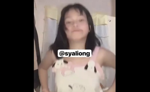 Syaliong Bocil Lugu Yang Lagi Trending Karena Asik Di Sosial Media