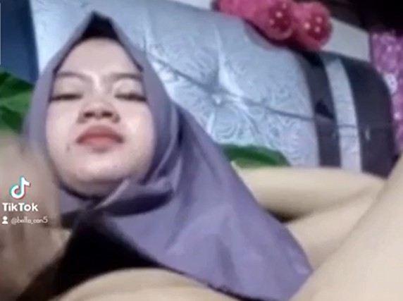 Ukhti Remaja Indonesia Tiba Tiba Di Telpon Mantan Katanya Rindu