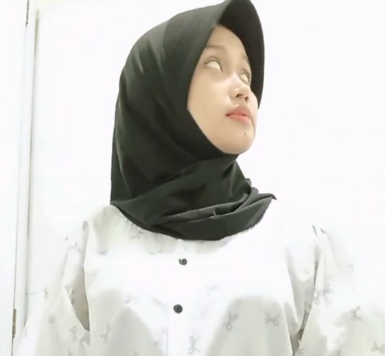 Begini Cara TKW Arab Melepas Rindu Dengan Suami Di Kampung