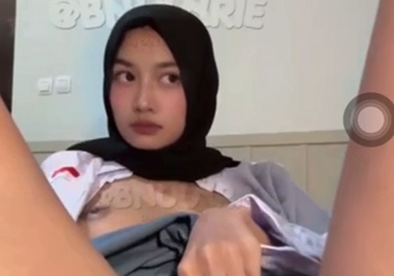 Ekspresi Kaget Murid SMA Tiba – tiba Dengar Suara Barang Jatuh