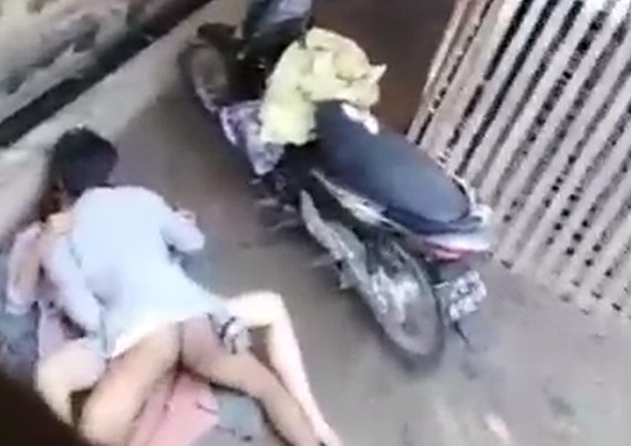CCTV Footage Duo Remaja Sesat Di Garut Terekam Di Gang